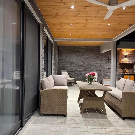 Luxury House Andrijana Néa Meságkala